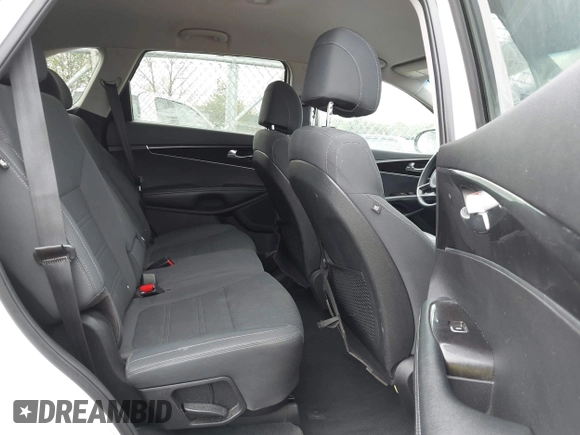 2017 Kia Sorento LX with VIN 5XYPGDA57HG230104, listed as a IAAI auction lot 42124473 with 79,959 mi miles and . Bid and sale history available at carsss.com. Image 8.