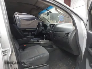 2008 Nissan Armada SE z VIN 5N1AA08C98N608867, wystawiony jako IAAI lot #42054139 z przebiegiem 214 433 mil mil oraz . Historia ofert i sprzedaży dostępna na DreamBid. Obrazek 5.