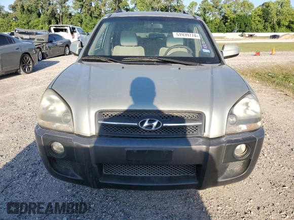 2007 Hyundai Tucson SE with VIN KM8JN12D67U490843, listed as a Copart auction lot 51939774 with 177,045 mi miles and Clean Title. Bid and sale history available at carsss.com. Image 5.