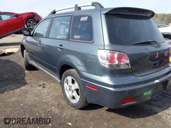 2003 Mitsubishi Outlander XLS with VIN JA4LX41G43U091082, listed as a IAAI auction lot 41463088 with 232,244 mi miles. Bid and sale history available at carsss.com. Image 3.