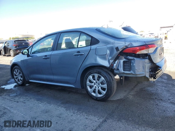2025 Toyota Corolla LE z VIN 5YFB4MDE3SP263330, wystawiony jako Copart lot #57139395 z przebiegiem 6433 mil mil oraz Czysty tytuł • Clean title. Historia ofert i sprzedaży dostępna na DreamBid. Obrazek 2.
