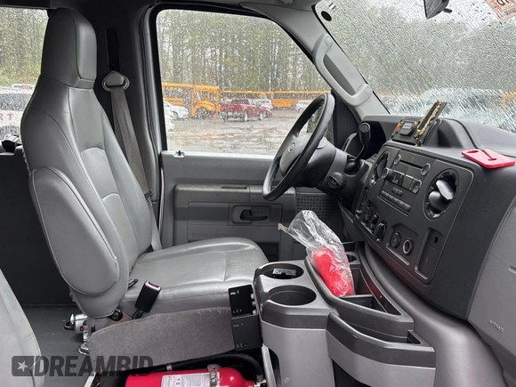 2014 Ford Econoline Cargo Commercial with VIN 1FTNE2EW9EDA74369, listed as a Copart auction lot 56188375 with 114,307 mi miles and Clean Title. Bid and sale history available at DreamBid. Image 5.