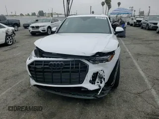 2024 Audi Q5 Premium Plus with VIN WA1BBAFY9R2147404, listed as a Copart auction lot 60261915 with 3,201 mi miles and Salvage title. Bid and sale history available at DreamBid. Image 14.