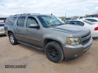 2007 Chevrolet Suburban LT with VIN 1GNFK16327J242103, listed as a IAAI auction lot 42172990 with 185,103 mi miles and . Bid and sale history available at DreamBid. Image 1.