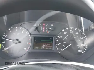 2017 Nissan Sentra S z VIN 3N1AB7AP7HY381675, wystawiony jako IAAI lot #42311574 z przebiegiem 92 382 mil mil oraz . Historia ofert i sprzedaży dostępna na DreamBid. Obrazek 7.