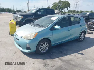 2013 Toyota Prius One z VIN JTDKDTB38D1039697, wystawiony jako IAAI lot #42378154 z przebiegiem 177 044 mil mil oraz . Historia ofert i sprzedaży dostępna na DreamBid. Obrazek 2.