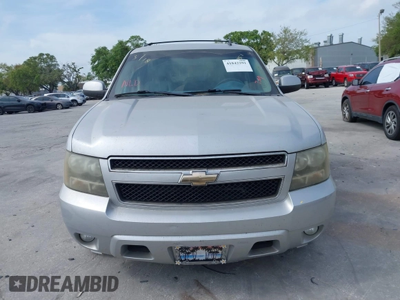 2010 Chevrolet Tahoe LT with VIN 1GNUCBE04AR279051, listed as a IAAI auction lot 41842291 with 227,227 mi miles and . Bid and sale history available at DreamBid. Image 12.