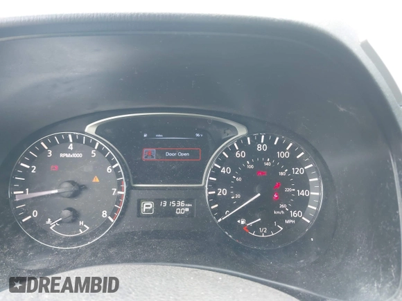 2014 Nissan Pathfinder Platinum with VIN 5N1AR2MN1EC640330, listed as a IAAI auction lot 42627110 with 131,536 mi miles and . Bid and sale history available at DreamBid. Image 7.