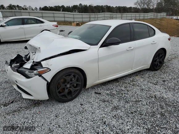2021 Alfa Romeo Giulia with VIN ZARFAMAN0M7638826, listed as a Copart auction lot 86944794 with 0 mi miles and Salvage Title. Bid and sale history available at carsss.com. Image 1.