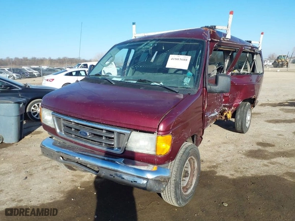 2006 Ford Econoline Wagon XL with VIN 1FBNE31L16HA53256, listed as a IAAI auction lot 41803688 with 197,804 mi miles. Bid and sale history available at carsss.com. Image 2.