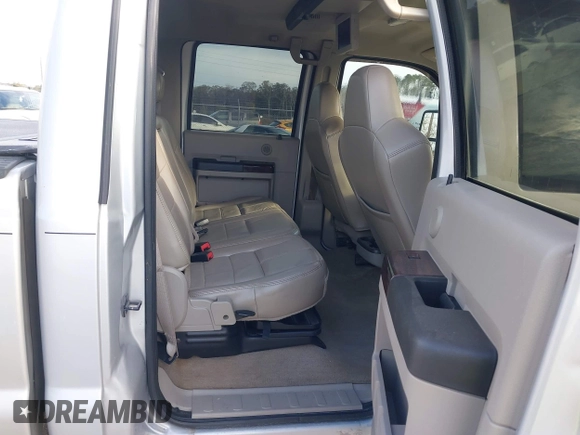 2008 Ford F-250 XL with VIN 1FTSW21R98EC18369, listed as a IAAI auction lot 41422624 with 176,292 mi miles. Bid and sale history available at carsss.com. Image 8.