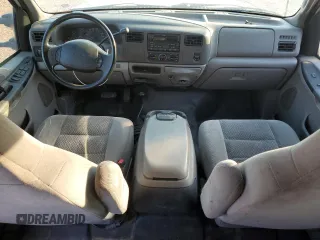 2001 Ford F-250 XL with VIN 1FTNW21F51EB92930, listed as a Copart auction lot 57807185 with 367,995 mi miles and Salvage title. Bid and sale history available at DreamBid. Image 8.