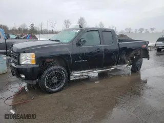 2010 Chevrolet Silverado 1500 LT with VIN 1GCSKSE34AZ298230, listed as a Copart auction lot 47640145 with 190,583 mi miles and Salvage Title. Bid and sale history available at carsss.com. Image 1.