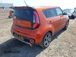 2018 Kia Soul ! with VIN KNDJX3AAXJ7553501, listed as a IAAI auction lot 42066745 with 157,299 mi miles. Bid and sale history available at carsss.com. Image 4.