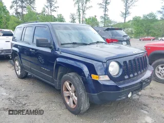 2013 Jeep Patriot Sport with VIN 1C4NJRBB6DD261489, listed as a IAAI auction lot 42104746 with 172,962 mi miles and . Bid and sale history available at carsss.com. Image 1.