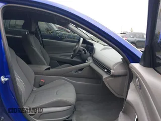 2023 Hyundai Elantra SEL z VIN KMHLS4AG1PU526419, wystawiony jako IAAI lot #42323170 z przebiegiem 47 545 mil mil oraz . Historia ofert i sprzedaży dostępna na DreamBid. Obrazek 5.