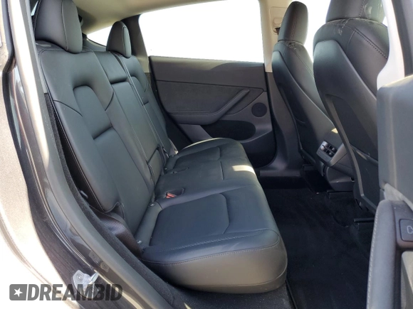 2024 Tesla Model Y Long Range с VIN 7SAYGDEE8RF184146, выставлен на аукционе Copart как лот 61194535 с пробегом 8 225 миль миль и Списание • Salvage title. История ставок и продаж доступна на DreamBid. Изображение 10.
