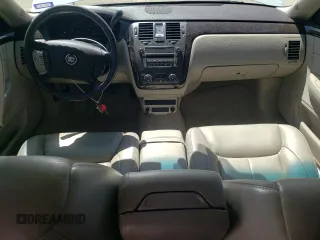 2009 Cadillac DTS Professional Limousine z VIN 1GEEK90Y59U550124, wystawiony jako Copart lot #53662135 z przebiegiem 39 842 mil mil oraz Czysty tytuł • Clean title. Historia ofert i sprzedaży dostępna na DreamBid. Obrazek 8.