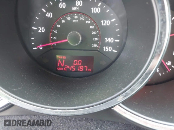 2011 Kia Sorento EX with VIN 5XYKU3A14BG100573, listed as a IAAI auction lot 42084108 with 245,187 mi miles. Bid and sale history available at carsss.com. Image 7.