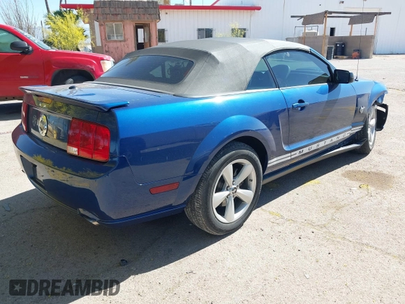 2009 Ford Mustang with VIN 1ZVHT84NX95133912, listed as a IAAI auction lot 42046053 with 57,438 mi miles and . Bid and sale history available at DreamBid. Image 4.