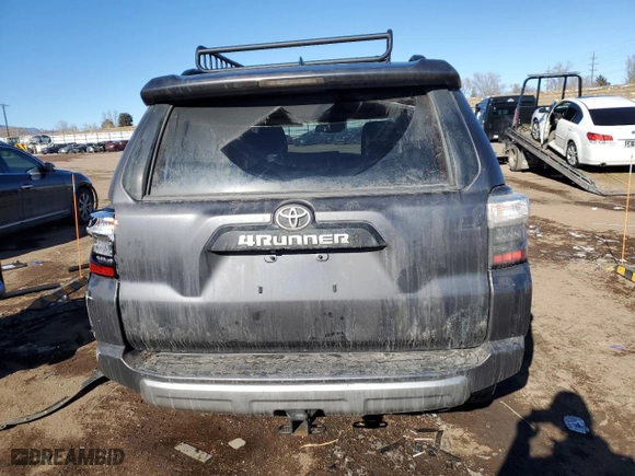 2021 Toyota 4Runner TRD Off Road with VIN JTEPU5JR6M5932429, listed as a Copart auction lot 42407175 with 0 mi miles and Salvage Title. Bid and sale history available at carsss.com. Image 6.