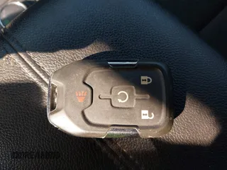 2024 GMC Terrain SLE z VIN 3GKALMEG1RL192316, wystawiony jako IAAI lot #41944513 z przebiegiem 32 466 mil mil oraz . Historia ofert i sprzedaży dostępna na DreamBid. Obrazek 11.