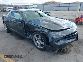 2012 Chevrolet Camaro 2LT z VIN 2G1FC1E30C9154964, wystawiony jako IAAI lot #42062902 z przebiegiem 140 266 mil mil oraz . Historia ofert i sprzedaży dostępna na DreamBid. Obrazek 1.