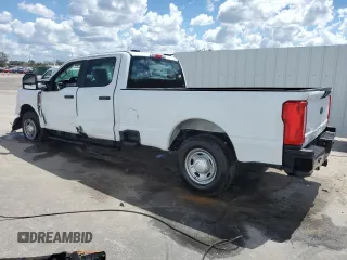 2024 Ford F-250 XL with VIN 1FT7W2AA2RED06780, listed as a Copart auction lot 69590304 with 489 mi miles and Clean title. Bid and sale history available at DreamBid. Image 2.
