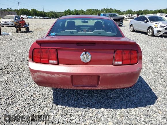 2007 Ford Mustang Deluxe с VIN 1ZVHT80N475356708, выставлен на аукционе Copart как лот 58121645 с пробегом 170 700 миль миль и Списание • Salvage title. История ставок и продаж доступна на DreamBid. Изображение 6.