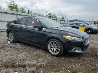 2016 Ford Fusion SE with VIN 3FA6P0T98GR163785, listed as a Copart auction lot 61542735 with 112,776 mi miles and Salvage title. Bid and sale history available at DreamBid. Image 4.