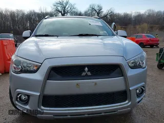 2011 Mitsubishi Outlander SE z VIN JA4AP4AU6BZ018195, wystawiony jako IAAI lot #41909830 z przebiegiem 68 576 mil mil oraz . Historia ofert i sprzedaży dostępna na DreamBid. Obrazek 12.