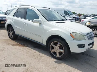 2008 Mercedes-Benz M 350 с VIN 4JGBB86E08A351996, выставлен на аукционе IAAI как лот 42395555 с пробегом 155 909 миль миль и . История ставок и продаж доступна на DreamBid. Изображение 1.