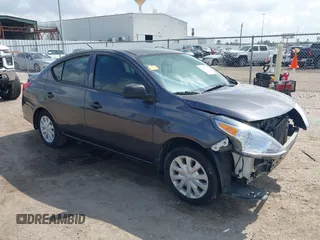 2015 Nissan Versa SV with VIN 3N1CN7AP8FL816679, listed as a IAAI auction lot 42081258 with 122,191 mi miles. Bid and sale history available at carsss.com. Image 1.