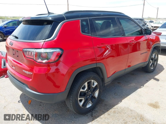 2018 Jeep Compass Trailhawk z VIN 3C4NJDDB3JT230514, wystawiony jako IAAI lot #42270703 z przebiegiem 86 696 mil mil oraz . Historia ofert i sprzedaży dostępna na DreamBid. Obrazek 4.