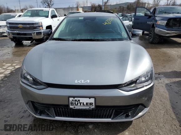 2023 Kia EV6 Wind z VIN KNDC34LA1P5127739, wystawiony jako Copart lot #46373545 z przebiegiem 11 806 mil mil oraz Szkoda całkowita • Salvage title. Historia ofert i sprzedaży dostępna na DreamBid. Obrazek 5.