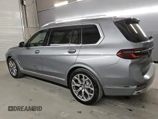 2025 BMW X7 xDrive40i with VIN 5UX23EM07S9X65923, listed as a Copart auction lot 49507655 with 8,891 mi miles and Clean Title. Bid and sale history available at carsss.com. Image 2.