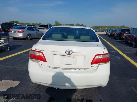 2007 Toyota Camry CE z VIN 4T1BE46K27U670867, wystawiony jako IAAI lot #42398921 z przebiegiem 142 655 mil mil oraz . Historia ofert i sprzedaży dostępna na DreamBid. Obrazek 16.