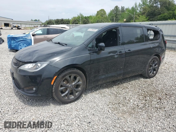 2020 Chrysler Pacifica Touring with VIN 2C4RC1FGXLR149096, listed as a Copart auction lot 53756505 with 220,515 mi miles and Salvage title. Bid and sale history available at DreamBid. Image 1.