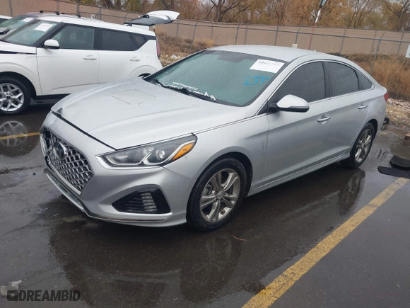 2019 Hyundai Sonata Sport with VIN 5NPE34AFXKH770235, listed as a IAAI auction lot 40941753 with 111,169 mi miles. Bid and sale history available at carsss.com. Image 17.