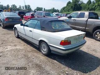1995 BMW 3 Series с VIN WBABJ5320SJC83061, выставлен на аукционе IAAI как лот 42622969 с пробегом 221 495 миль миль и . История ставок и продаж доступна на DreamBid. Изображение 3.