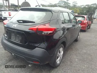 2019 Nissan Kicks SV with VIN 3N1CP5CU2KL505177, listed as a IAAI auction lot 39152489 with 36,130 mi miles. Bid and sale history available at carsss.com. Image 4.