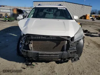 2014 GMC Acadia SLT with VIN 1GKKRSKD7EJ371687, listed as a Copart auction lot 88100905 with NaN miles and Salvage Title. Bid and sale history available at carsss.com. Image 5.