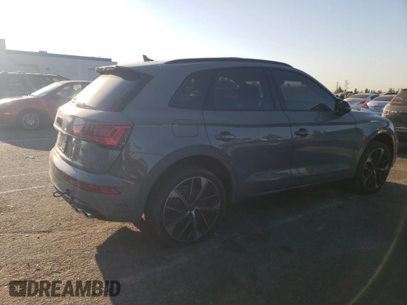 2021 Audi SQ5 Premium Plus with VIN WA1B4AFY0M2038350, listed as a Copart auction lot 70038294 with 31,724 mi miles and Salvage Title. Bid and sale history available at DreamBid. Image 3.