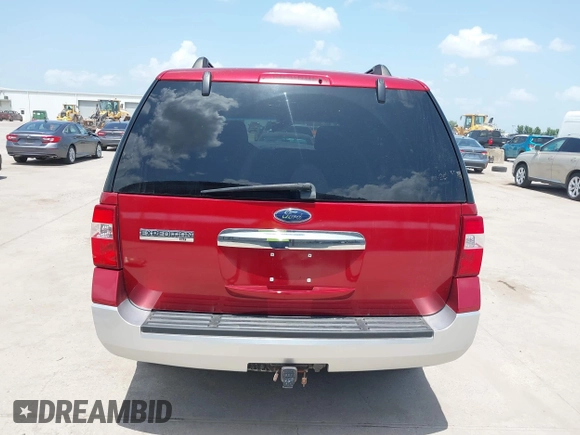 2008 Ford Expedition SSV with VIN 1FMFU15568LA51744, listed as a IAAI auction lot 42536414 with 104,637 mi miles and . Bid and sale history available at DreamBid. Image 17.