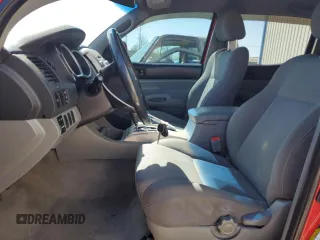 2007 Toyota Tacoma z VIN 5TELU42N87Z410198, wystawiony jako Copart lot #52401095 z przebiegiem 170 701 mil mil oraz Szkoda całkowita • Salvage title. Historia ofert i sprzedaży dostępna na DreamBid. Obrazek 7.