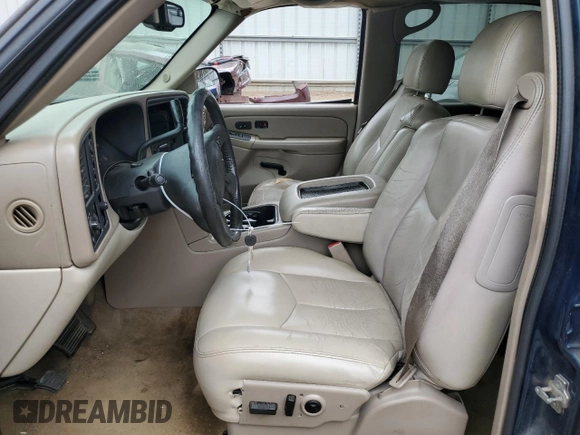 2005 Chevrolet Suburban LS with VIN 3GNFK16Z25G116407, listed as a Copart auction lot 78077974 with 298,025 mi miles and Salvage Title. Bid and sale history available at carsss.com. Image 7.