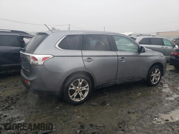 2014 Mitsubishi Outlander GT with VIN JA4JZ4AX2EZ009731, listed as a Copart auction lot 38760334 with 167,645 mi miles and Salvage title. Bid and sale history available at DreamBid. Image 3.