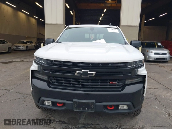 2020 Chevrolet Silverado 1500 LT Trail Boss with VIN 3GCPYFED3LG164882, listed as a IAAI auction lot 41330410 with 43,907 mi miles. Bid and sale history available at carsss.com. Image 12.
