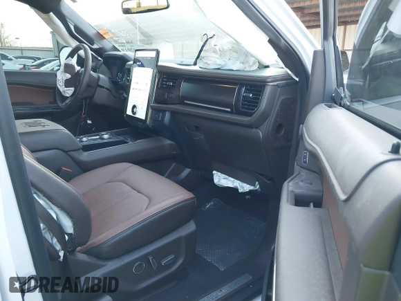 2022 Ford Expedition King Ranch with VIN 1FMJU1PT1NEA17961, listed as a IAAI auction lot 41102019 with 38,551 mi miles. Bid and sale history available at carsss.com. Image 5.