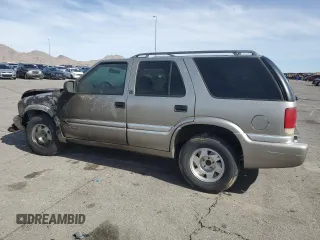2000 GMC Jimmy SL with VIN 1GKCS13W5Y2349270, listed as a Copart auction lot 45498755 with 0 mi miles and Salvage Title. Bid and sale history available at carsss.com. Image 2.
